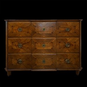 Cómoda de nogal principios del XIX